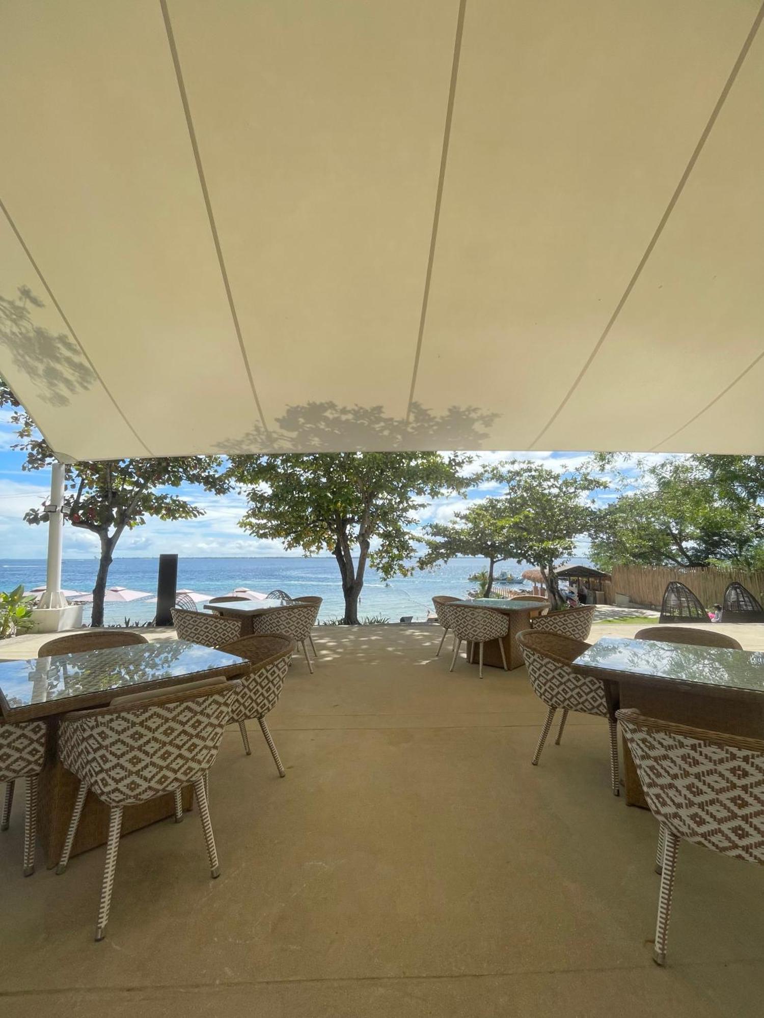 The Beach Suite At The Mactan Newtown Lapu-Lapu City Buitenkant foto